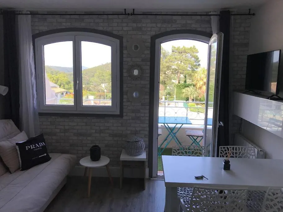 Les Issambres Superbe Studio Avec Terrasse Roquebrune-sur-Argens France